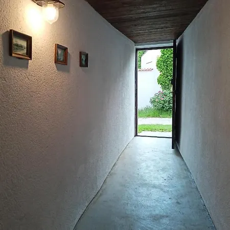 Atrium House -
