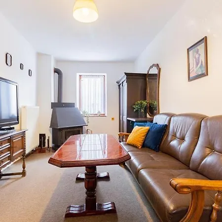 Atrium House - *