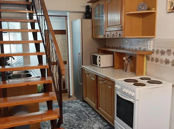 Apartment Atrium House - *
