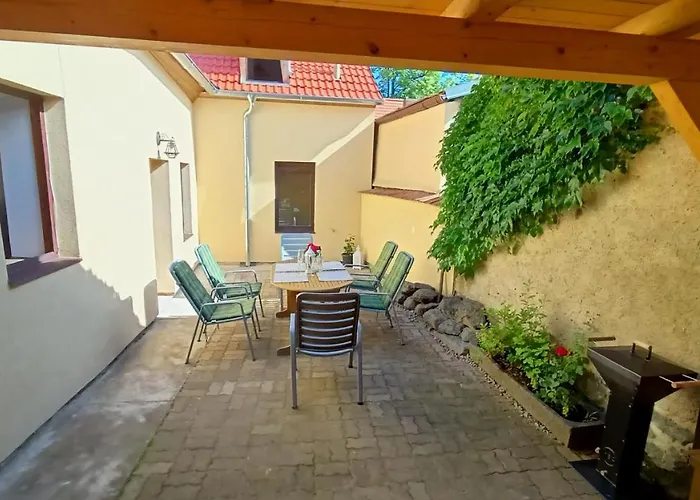 Apartment Atrium House -